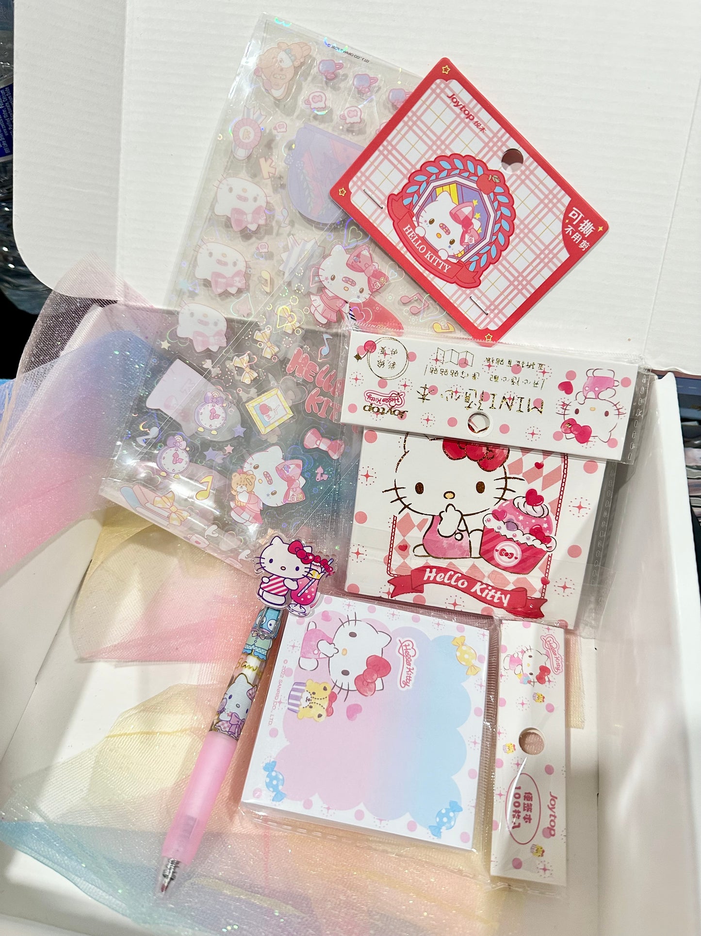 Hello Kitty 4pcs Bundle